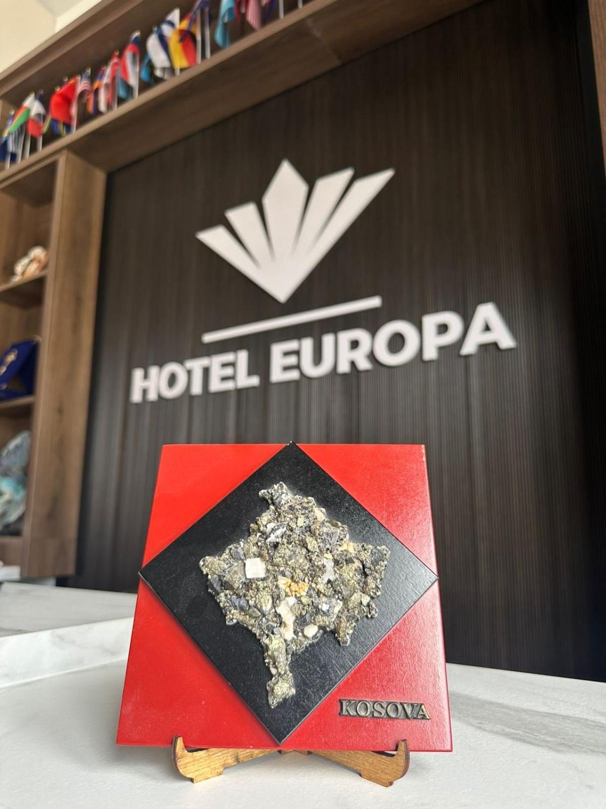 Hotel Europa Prishtina Приштина Екстер'єр фото