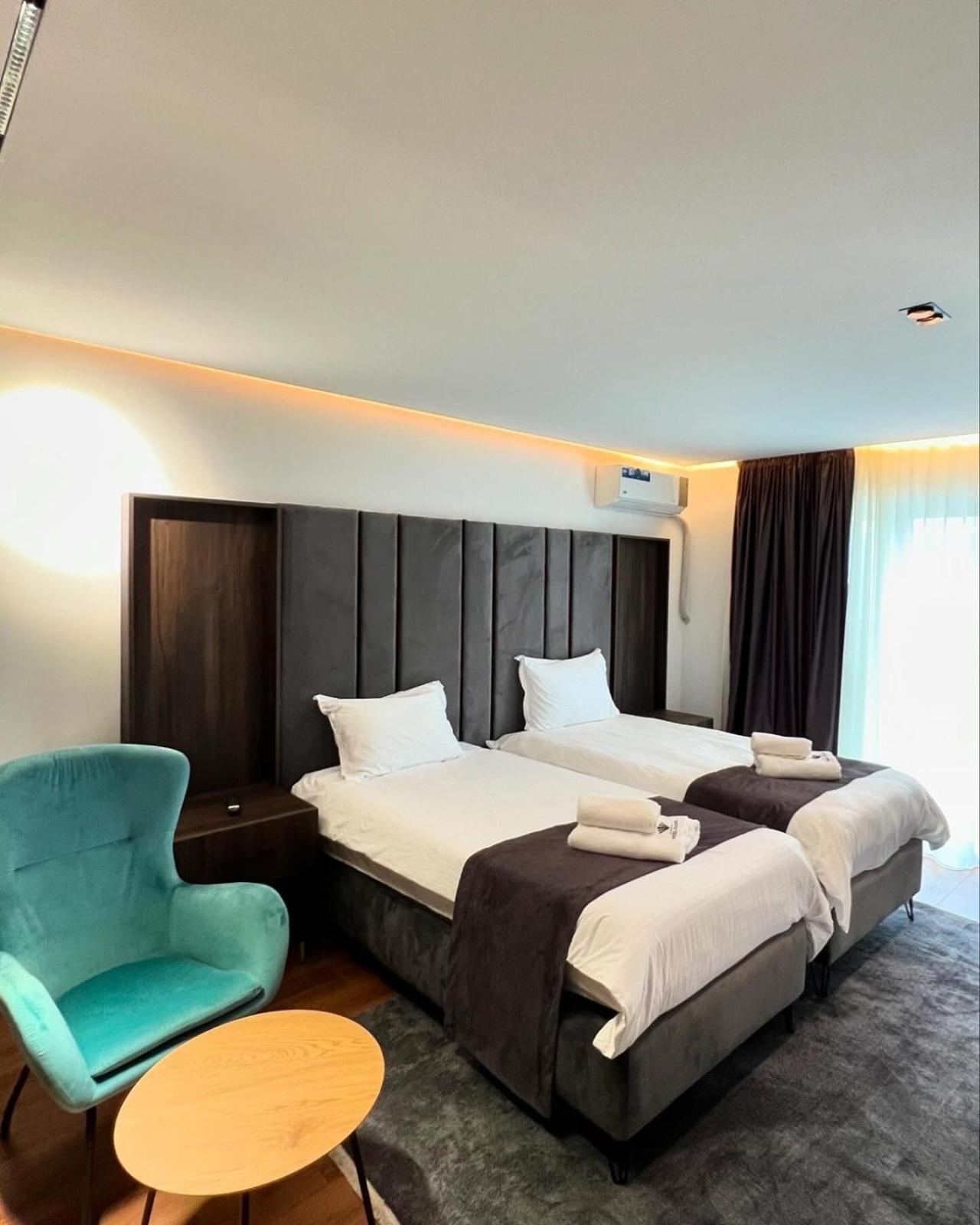 Hotel Europa Prishtina Приштина Екстер'єр фото